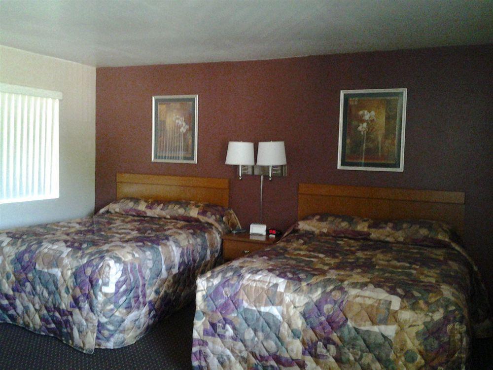 Maple Leaf Motel Shady Cove Exteriér fotografie